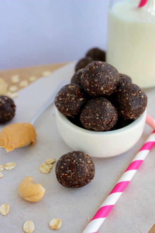 Healthy Double Chocolate Peanut Butter Cookie Dough Energy BItes - www.betterwithcake.com