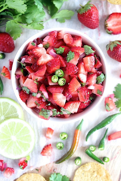 Sweet and Spicy Strawberry Salsa - Vegan, Dairy Free & Paleo Friendly - www.betterwithcake.com