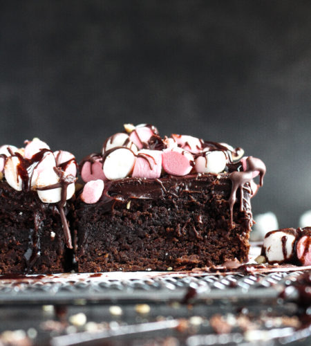 Super Fudgy {Flourless} Salted Dark Chocolate Rocky Road Brownies